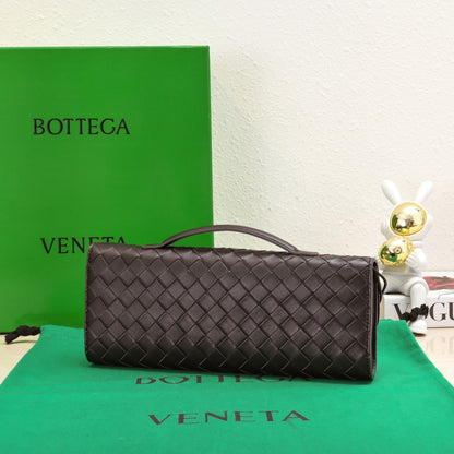 BV Long Clutch Andiamo With Handle 31cm Fondant Calfskin Ghw