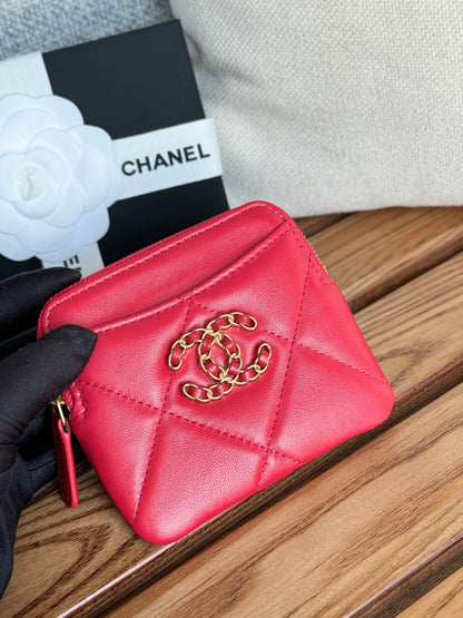 cc 19 zipped coin purse 11cm black lambskin gold hardware