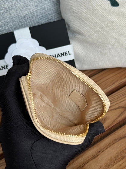cc 19 zipped coin purse 11cm cream lambskin gold hardware