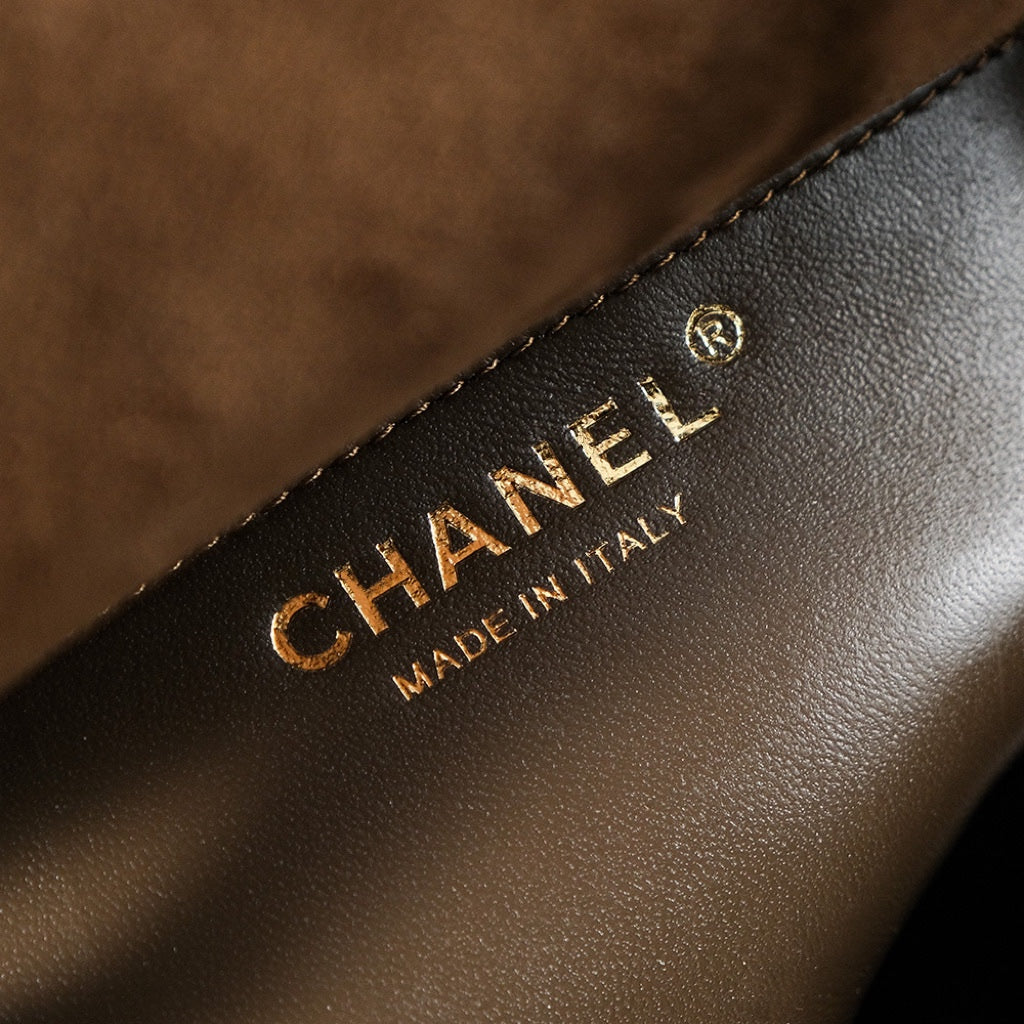 Classic Flap Bag 20cm Brown Suede Gold Hardware