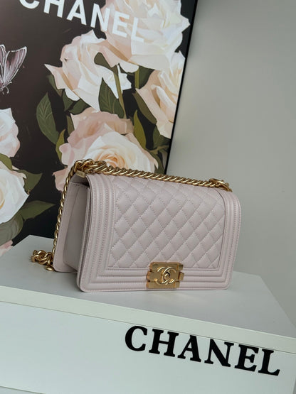 BOY BAG MEDIUM 25 IN PINK NUDE CALFSKIN WITH GOLD HARDWARE