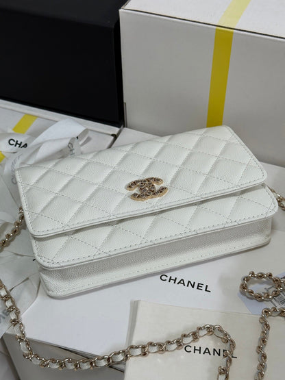 CC 25P Wallet On Chain 19cm White Cowhide Heart Rhinestone 243592