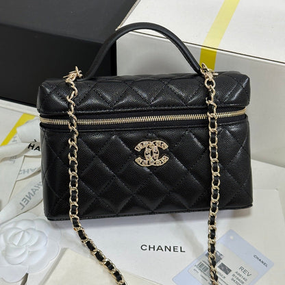 CC 25P Vanity Case 19.5cm Black Calfskin Heart Rhinestone 243613
