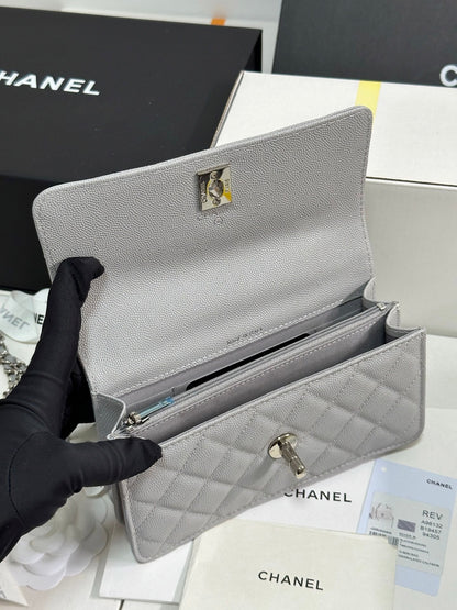 CC 25P Wallet Woc Handle 17cm Light Gray Leather Silver Hardware 243436