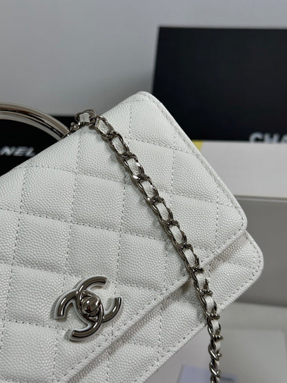 CC 25P Wallet Woc Handle 19cm White Leather Silver Hardware 243451