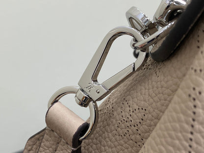 hand it all pm 29cm dark beige mahina calfskin
