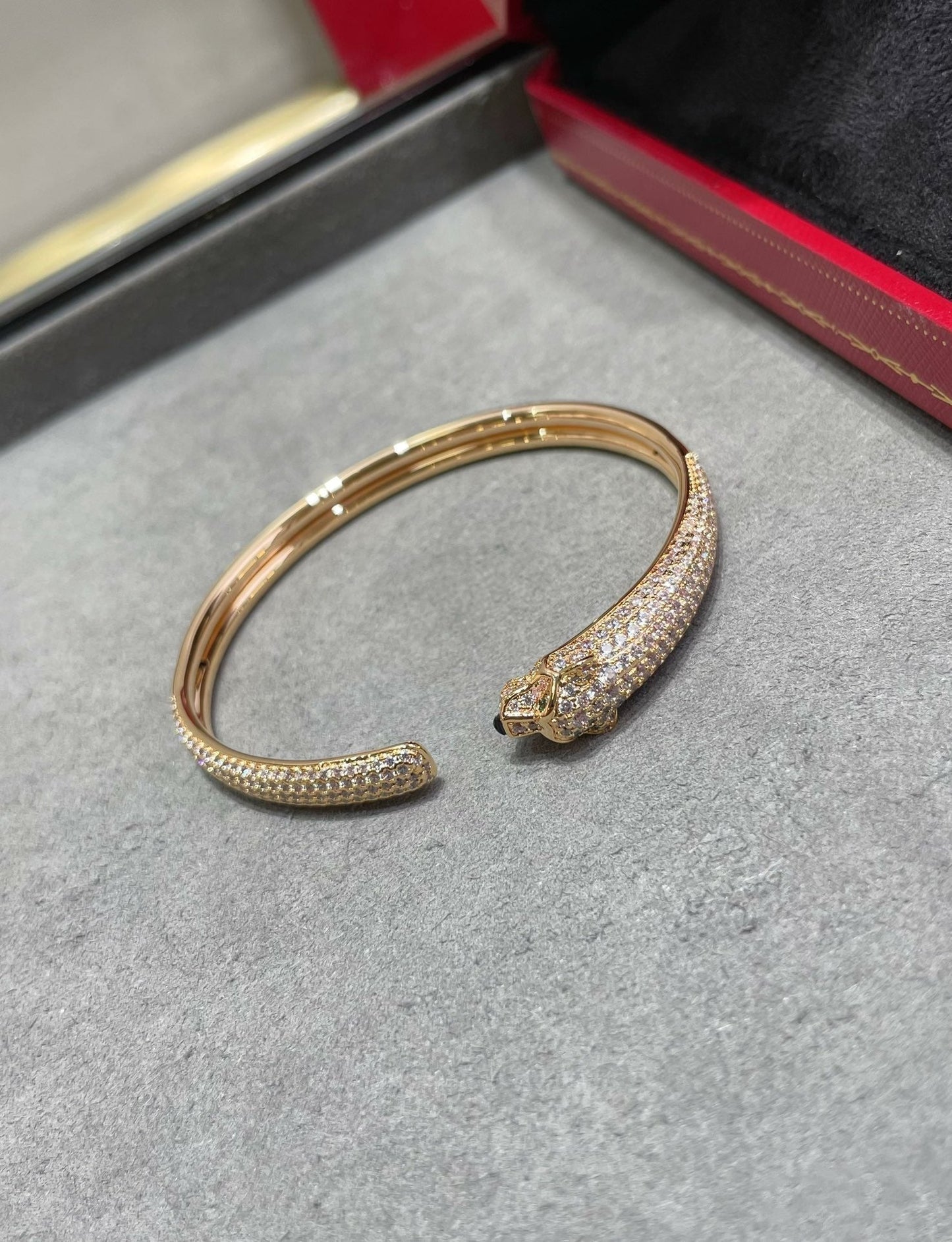 DIANA PANTHERE FULL DIAMOND OPEN BRACELET